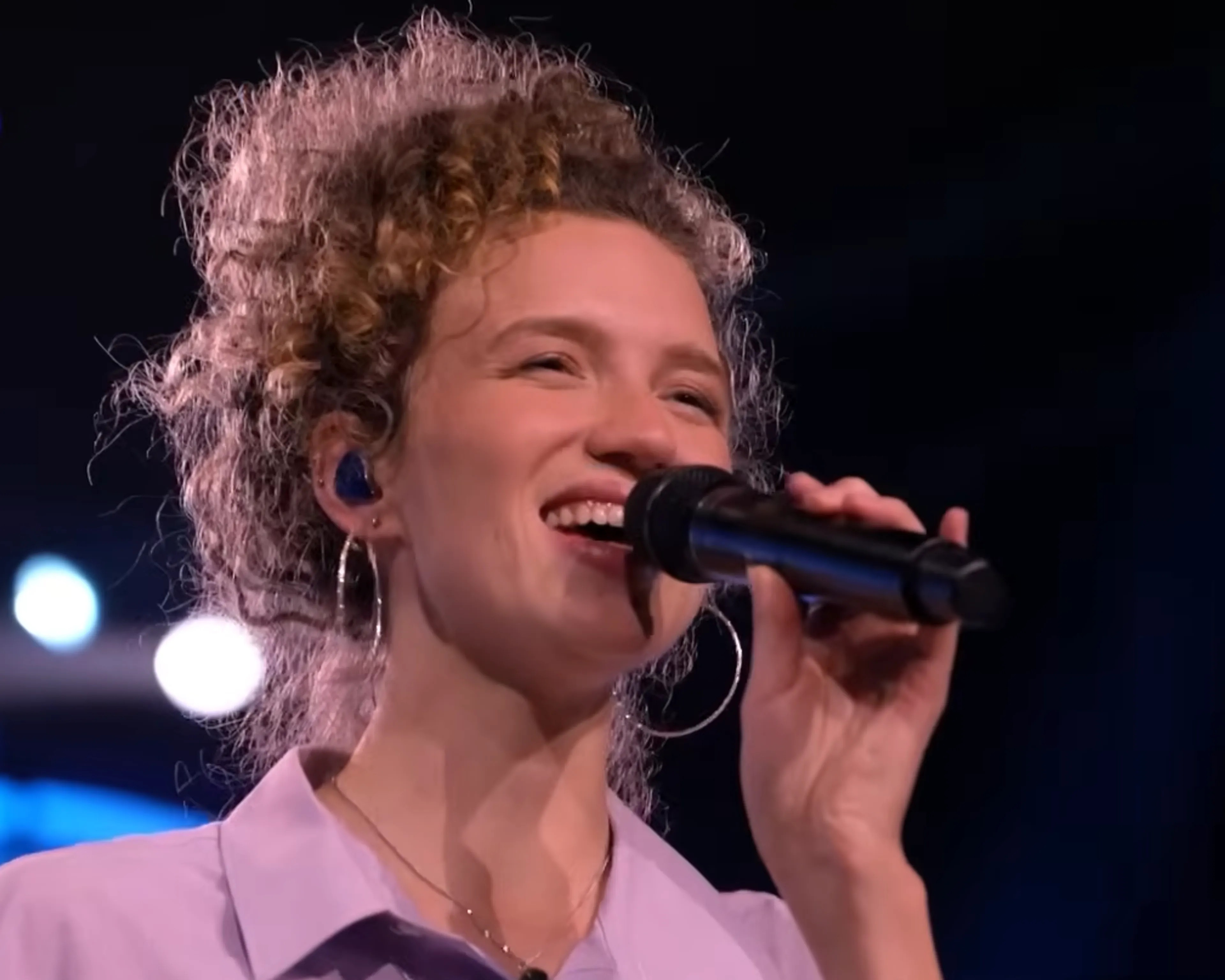 Dit weekend in Nederland Zingt: 'Heer, uw licht en uw liefde schijnen' en 'Ik ben... Eerste Pinksterdag'