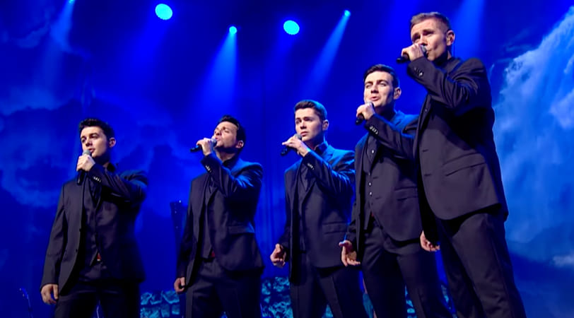 Luister naar 'An Irish Blessing' van zanggroep Celtic Thunder