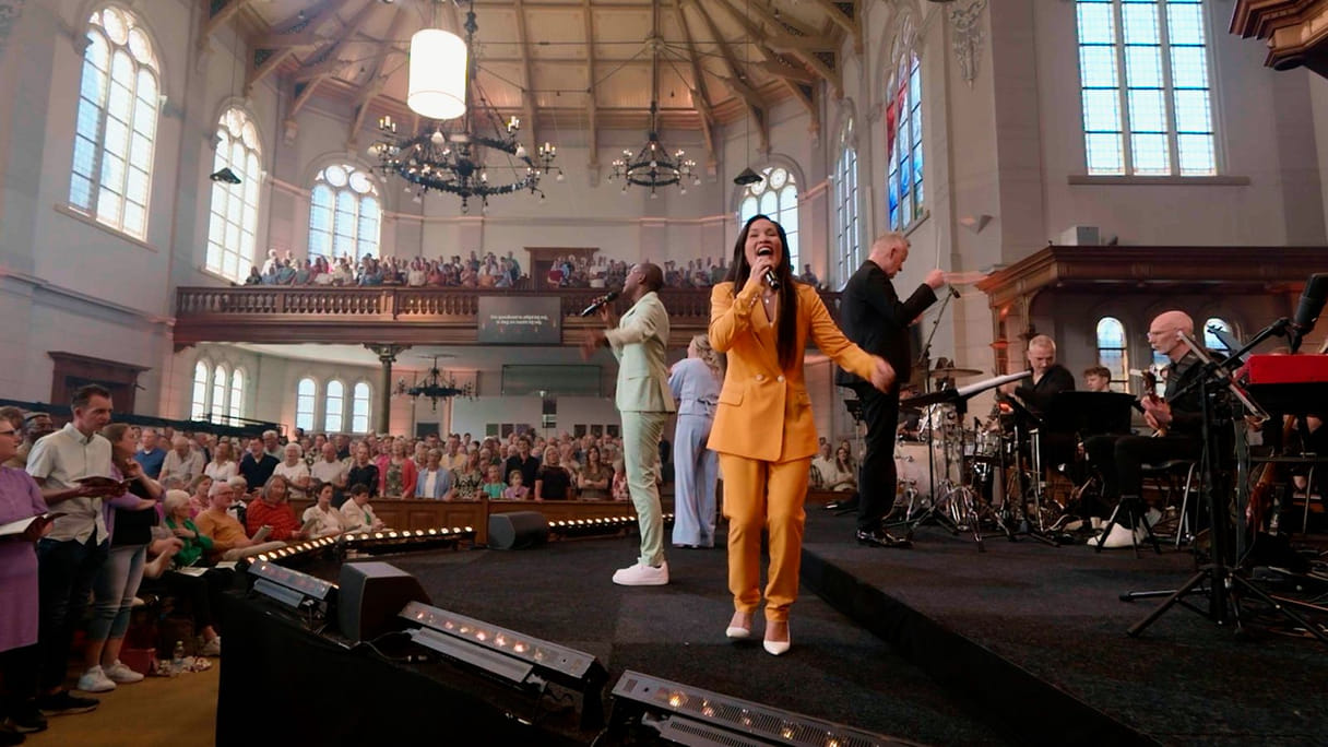 Bekijk de eerste beelden van het Nederland Zingt Event in Apeldoorn!