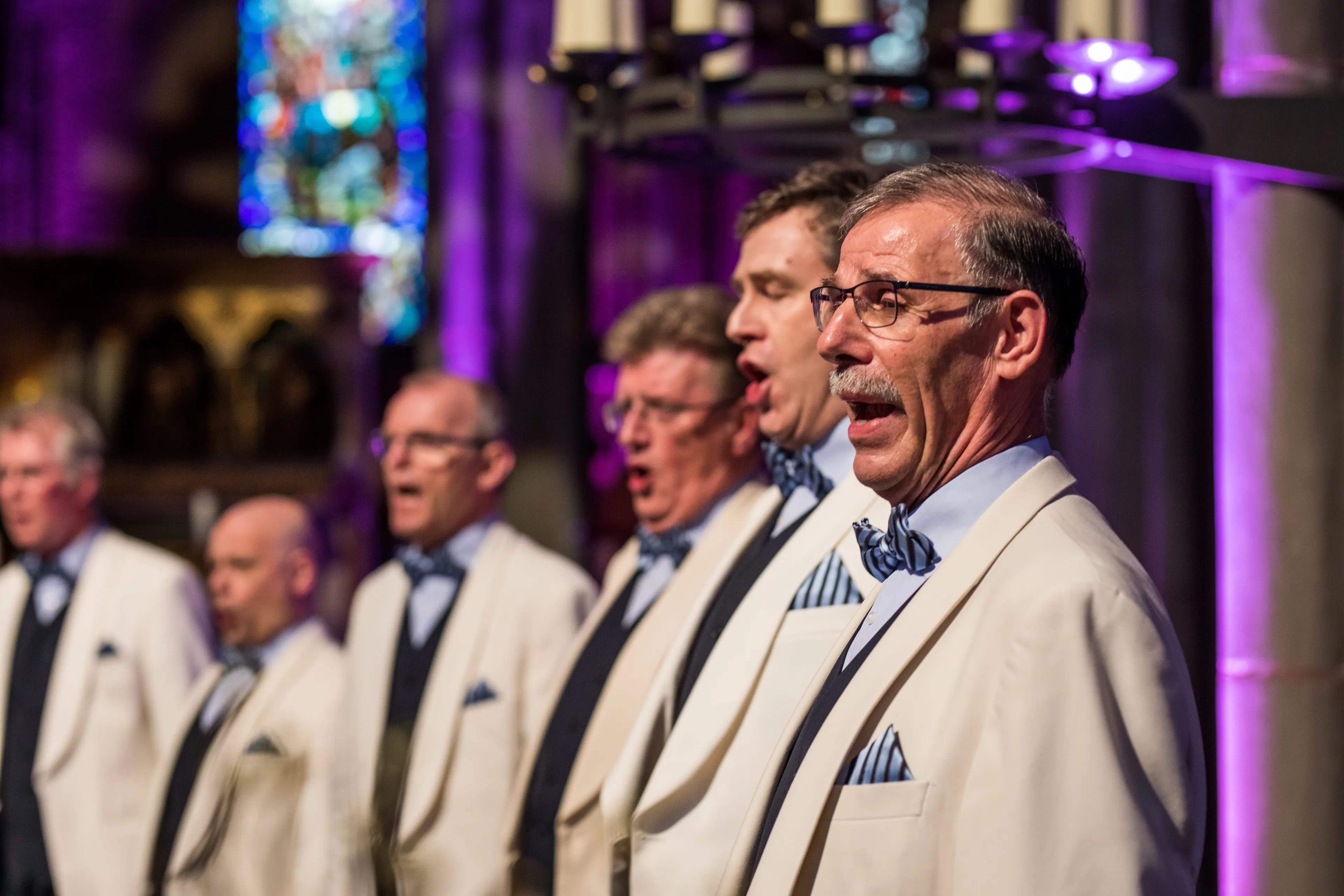 Martin Mans en zijn mannenensemble komen naar de Nederland Zingt Dag