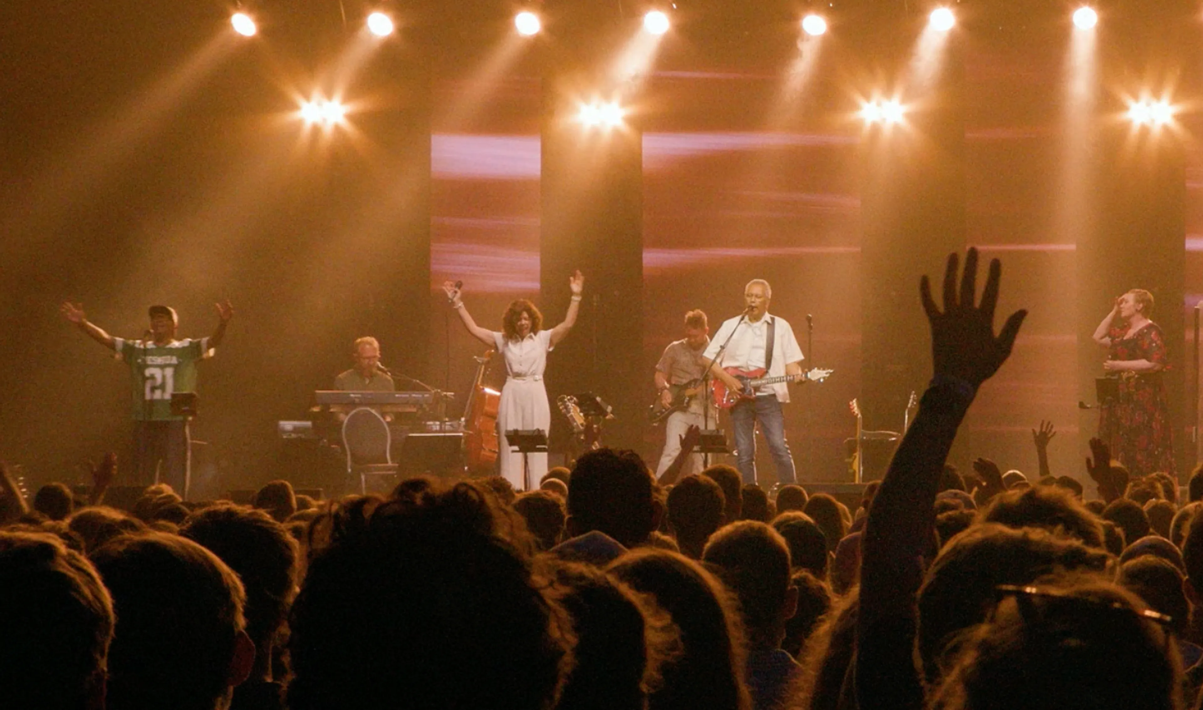 Zing mee met Opwekking in Concert op YouTube!
