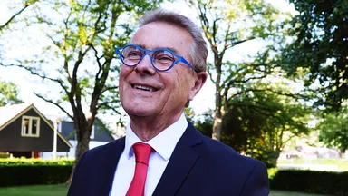 Dit is de zingende dominee: Hans van Ark