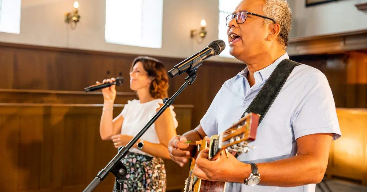Nieuwe muziek van Reni & Elisa: "Als het leven anders gaat" - Nederland