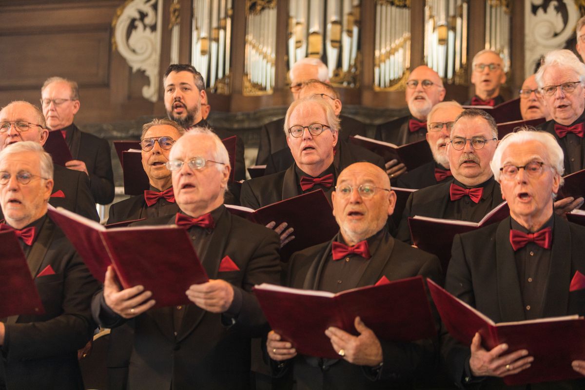 Stay Informed of the Latest Songs: Turn on Notifications for Male Choir Playlist