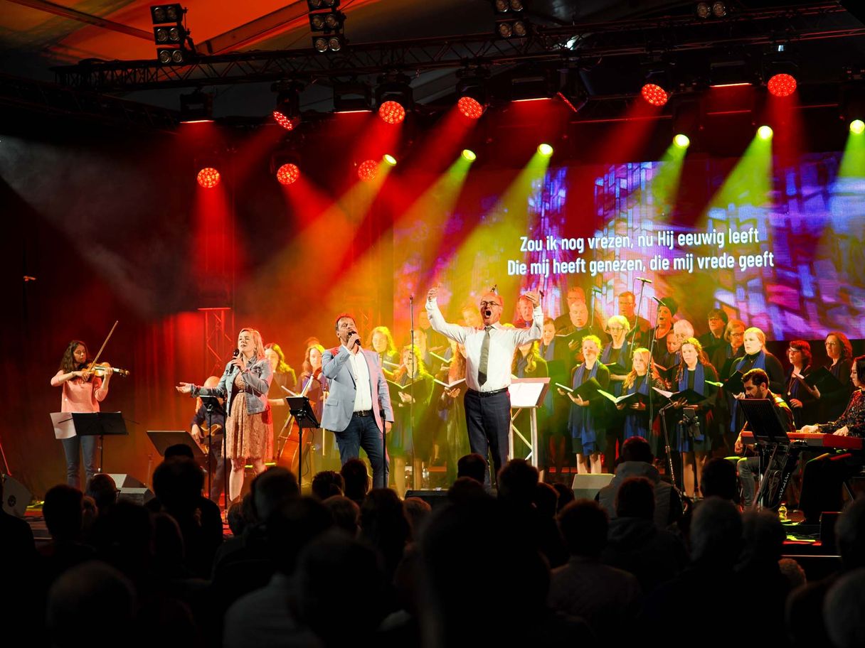 Vrijdag 10 mei: Nederland Zingt op Strandheem Festival, kom ook en zing mee!