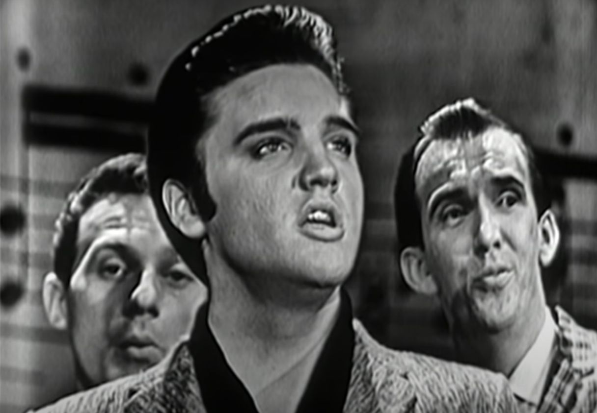 Terug in de tijd: Elvis Presley zingt Amazing Grace