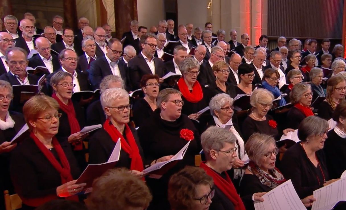 Hervormingsdag: 'Een vaste burcht is onze God' door het Groot Reformatiekoor in de Bovenkerk te Kampen