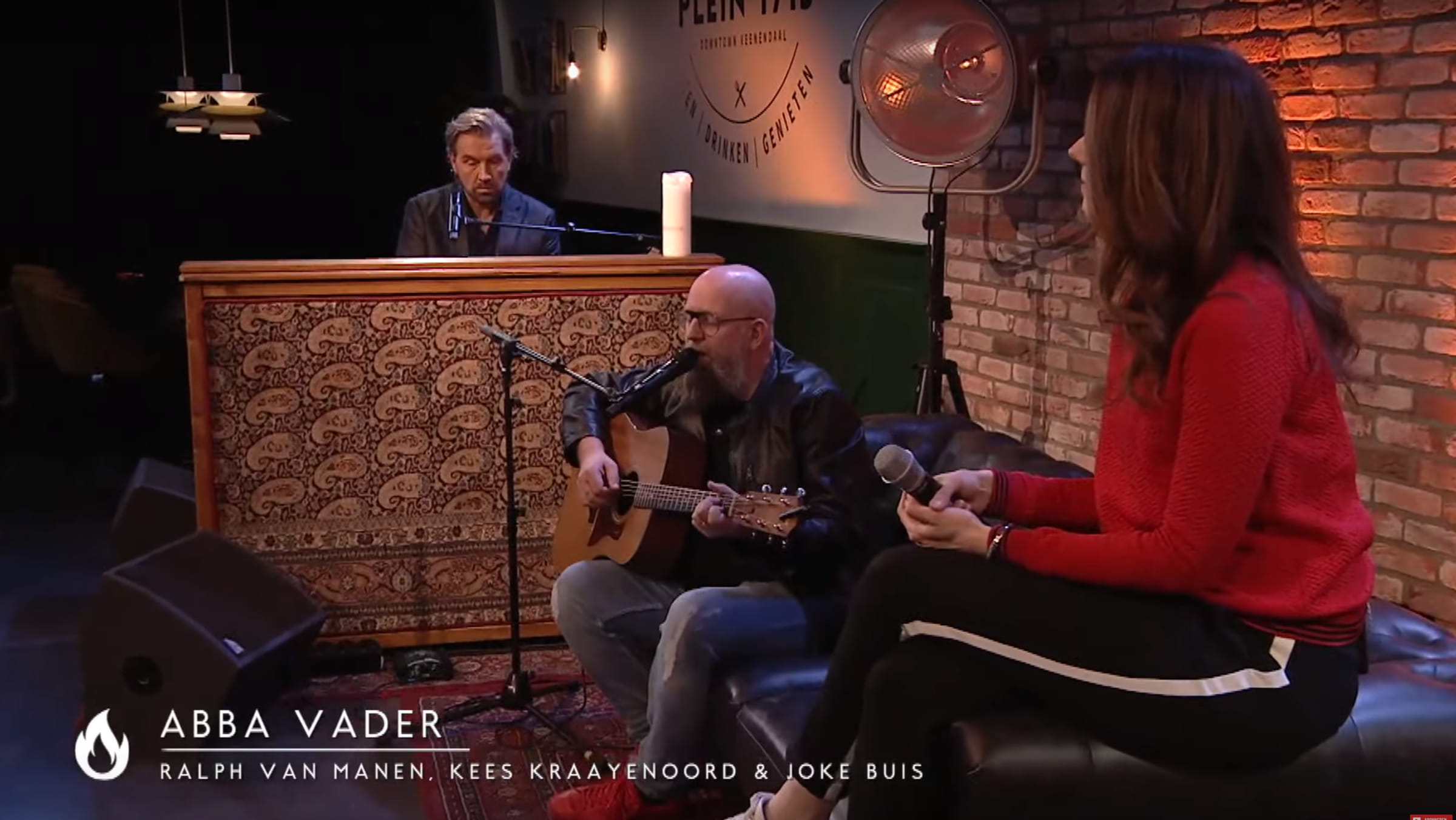 Prachtige meerstemmige uitvoering van 'Abba Vader' Nederland Zingt Prachtige meerstemmige uitvoering van 'Abba Vader' Nederland Zingt