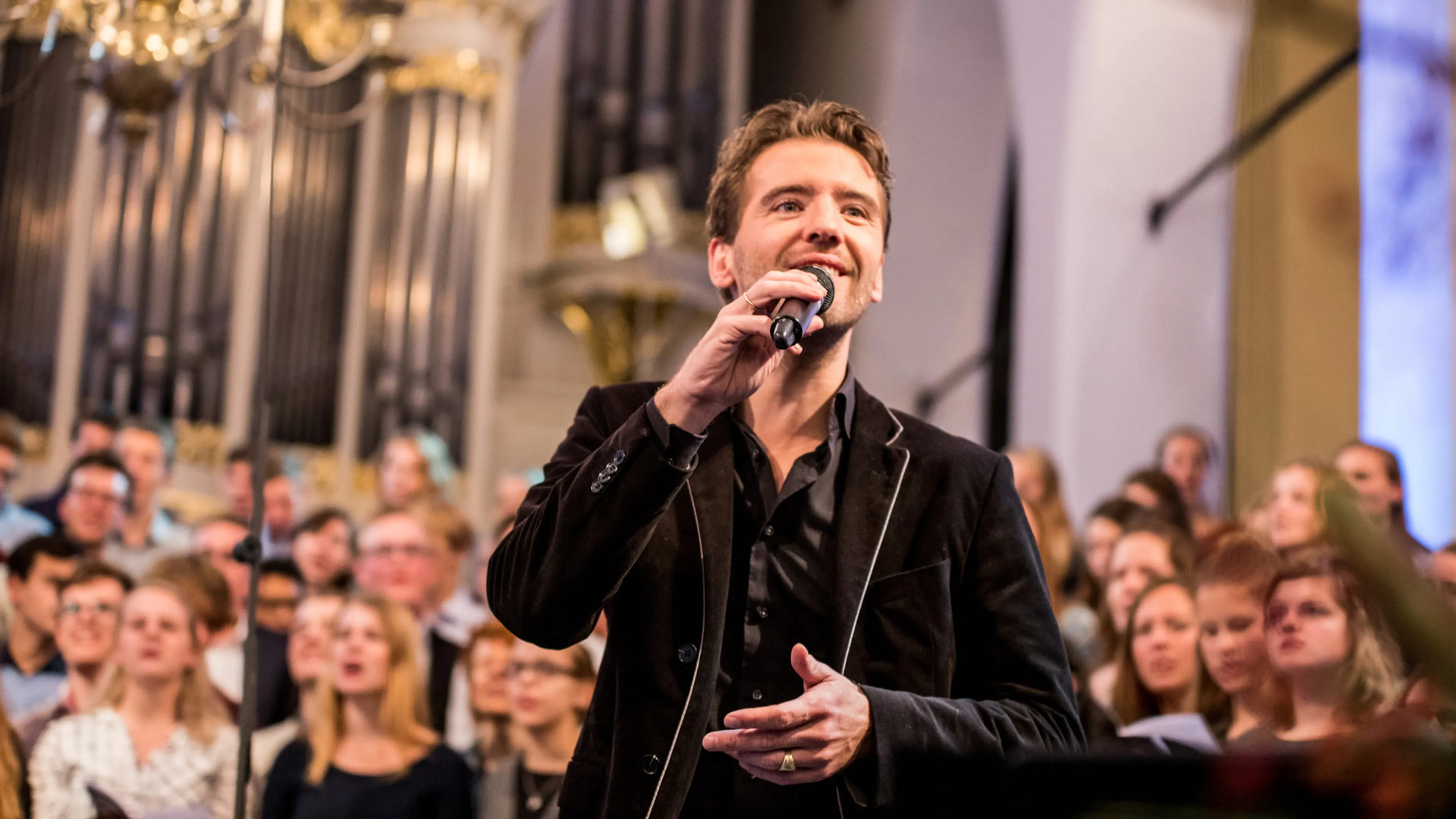 Martin Brand zingt 'Er is een dag'