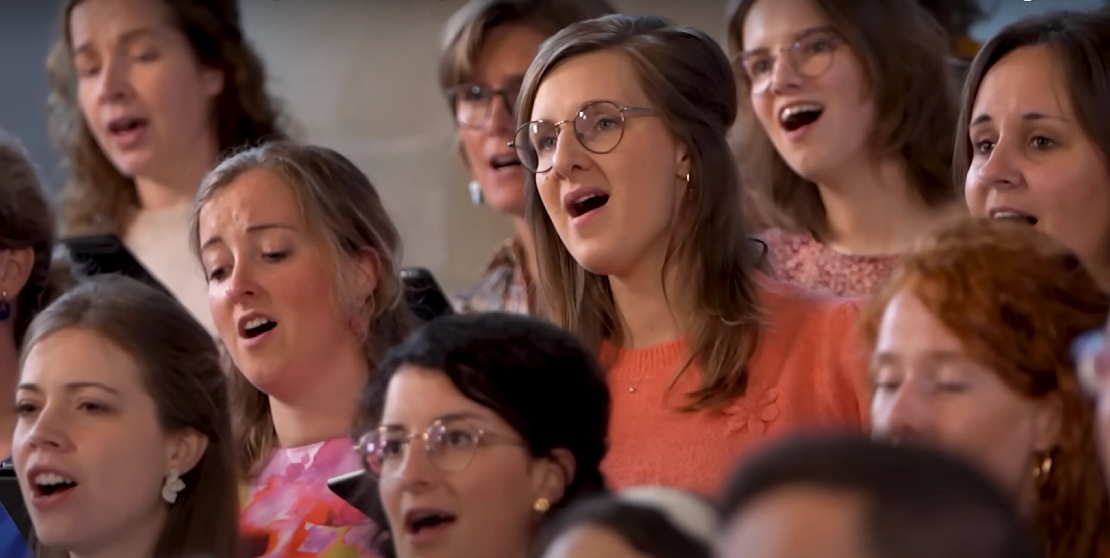 Luister naar 'Gebed voor de werkdag' door koor Jigdaljahu